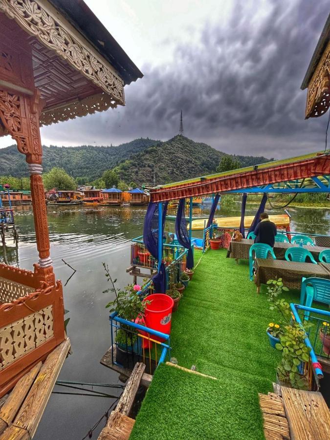 Отель Exotic Young Shreen Houseboat Сринагар Экстерьер фото