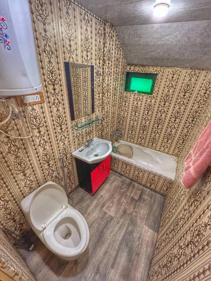 Отель Exotic Young Shreen Houseboat Сринагар Экстерьер фото